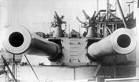 The 12-inch (305mm) guns of HMS Dreadnought Royal Navy battleship, 1914.