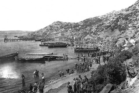 Allied troops landing at Anzac Beach in the Dardanelles Strait, during the Gallipoli campaign against the Ottoman Empire, 1915.