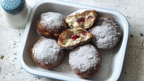 ˿ Food's jam doughnuts.