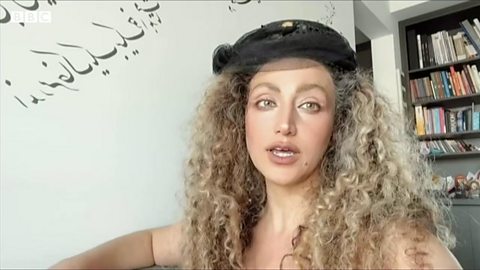 کوچه‌های خشم ١٤: ایران غرق انقلاب است - BBC News فارسی
