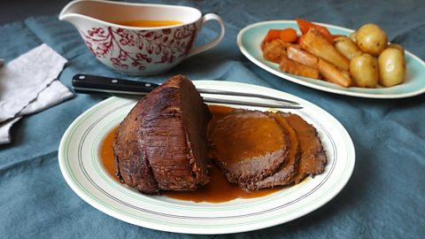 Pressure cooker pot roast beef