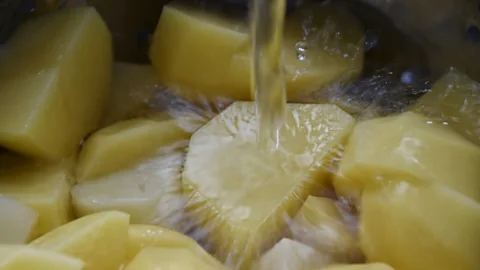 Christine Rose Photography Simply placing potatoes in water for 10 minutes can massively reduce the amount of acrylamide produced when the food is cooked (Credit: Christine Rose Photography)