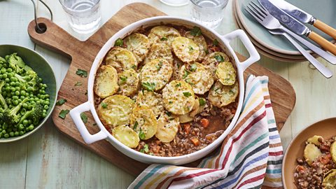 Microwave beef mince and lentil hotpot