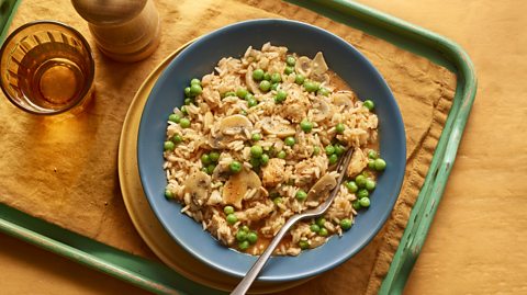 Microwave chicken savoury rice