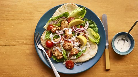 Microwave spicy chicken pitta