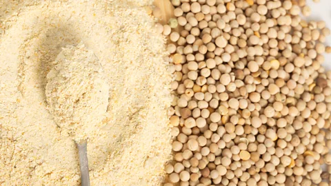 Getty images Pile of chickpea flour and whole chickpeas (Credit: Getty images)