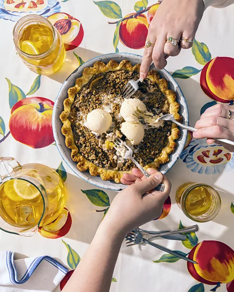 Cerveza Negra Paired With Maple Pecan Pie - The Peach Kitchen