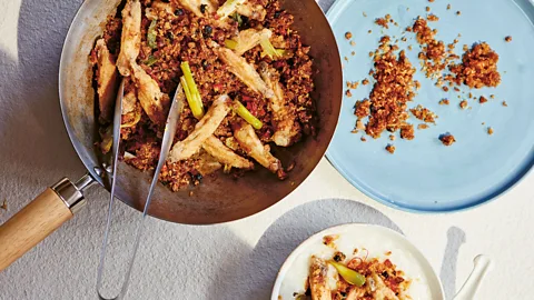 Yuki Sugiara Photo of typhoon shelter chicken wings