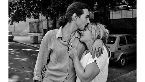 Alberto Roveri/Mondadori Portfolio via Getty Images Italian photographers Franco Zecchin and Letizia Battaglia in Palermo in 1976 (Credit: Alberto Roveri/Mondadori Portfolio via Getty Images)