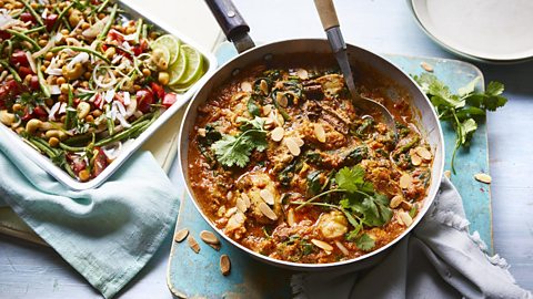 Almond chicken curry