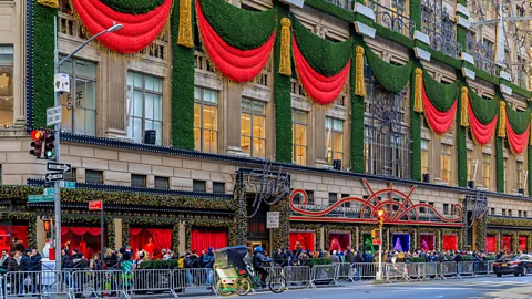 SvetlanaSF/Alamy The shops of Midtown Manhattan are always beautiful – and packed – during the winter holidays (Credit: SvetlanaSF/Alamy)