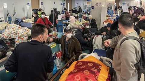 In Shanghai, the number of new coronavirus infections is rapidly increasing, and hospitals are overwhelmed (Credit: Getty Images)