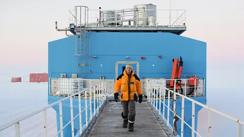 Marlon Clark There are no permanent settlements in Antarctica but only a small number of research centers with researchers and visiting staff (Text: Marlon Clark)