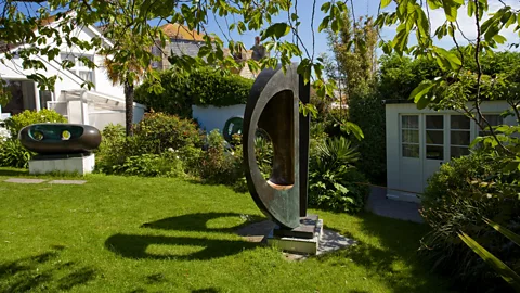 Alamy Barbara Hepworth Museum and Garden, St Ives, Cornwall (Credit: Alamy)