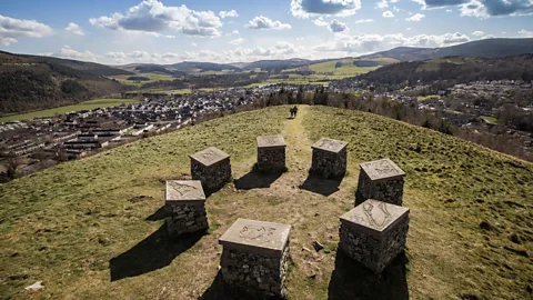 Ian Linton Photography Sandstone sculptures on Pirn Hill tell the long history of the area (Credit: Ian Linton Photography)