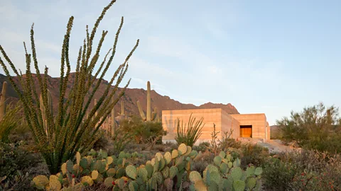 Bill Timmerman Its walls shaped from compressed earth, the off-grid Tucson Mountain Retreat in the Sonoran Desert merges with its surroundings (Credit: Bill Timmerman)