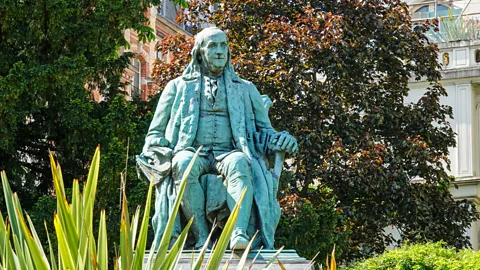 Alamy A statue of Franklin sits just outside Paris' Trocadéro Square (Credit: Alamy)