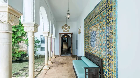 Alamy Oahu socialite Doris Duke cultivated the world's largest private collection of Islamic art during her 60 years on the island (Credit: Alamy)