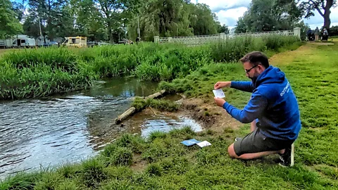 Josh Kubale Water testing on the River Gade in Hemel Hempstead. The Great UK WaterBlitz revealed that Hertfordshire had some of the worst water quality in the UK (Credit: Josh Kubale)