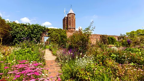 عکس Alamy از باغ‌های Sissinghurst (اعتبار: Alamy)