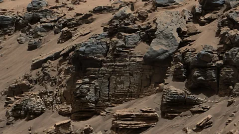 Auf dem Mars wurden Überreste von Seeböden gefunden, obwohl das restliche Wasser jetzt tief unter der Erde liegt (Quelle: NASA)