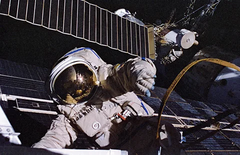 Nasa US astronaut Jerry Linenger was the first American to spacewalk in a Russian-made spacesuit (Credit: Nasa)