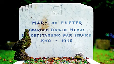 Paul Koudounaris (p226 - the grave of Mary of Exeter) Mary's grave at Ilford ensures that the valiant service of messenger pigeons is not forgotten (Credit: Paul Koudounaris)