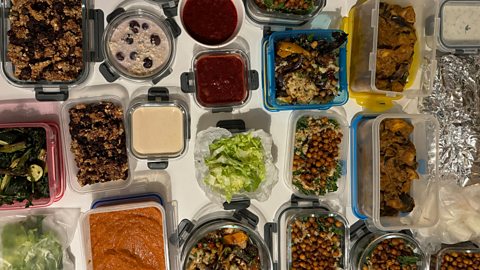 Izzie's meal prepped food laid out on a counter 