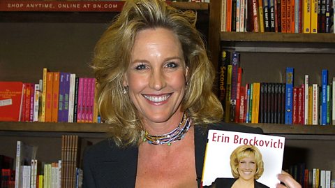 Erin Brockovich signing copies of her book