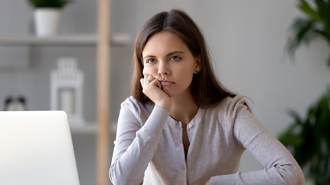 A bored lady with a lack of motivation