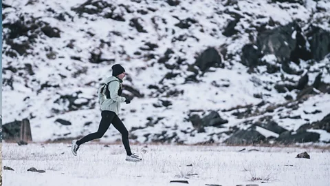 Gabriel Tarso Running in the cold can be surprisingly dehydrating, because cool air holds less water – so it’s important to carry water with you (Credit: Gabriel Tarso)