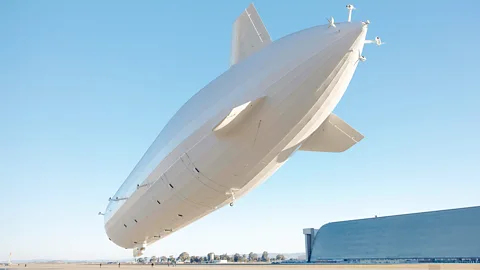 LTA Research Pathfinder 1's untethered flight outside Moffett Field (Credit: LTA Research)