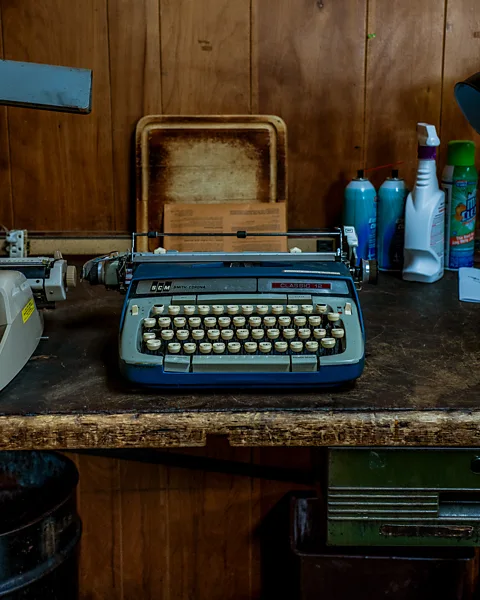 Ernesto Roman Despite being largely replaced by computers, typewriters are still more than just a collectors' item (Credit: Ernesto Roman)