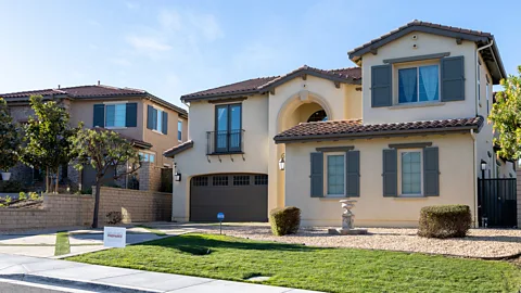 IBHS A home in California certified by the IBHS as defended from embers, flames and radiant heat. It has dual tempered windows, enclosed eaves and covered gutters (Credit: IBHS)