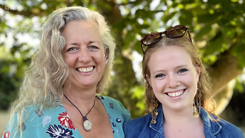 Roxy and her Mum, Gay