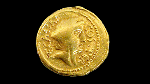 Gold aureus of Julius Caesar