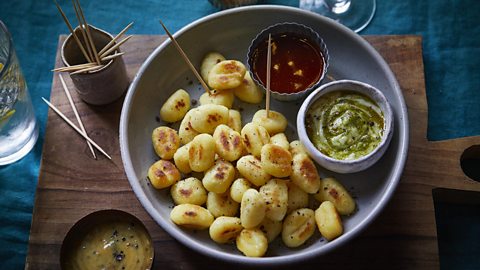 Air fryer gnocchi with pesto dip | Save to My Food now