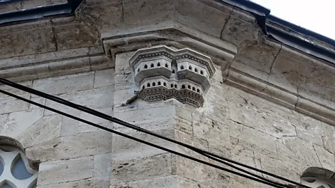 Jennifer Hattam Many bird palaces decorate religious structures (Credit: Jennifer Hattam)