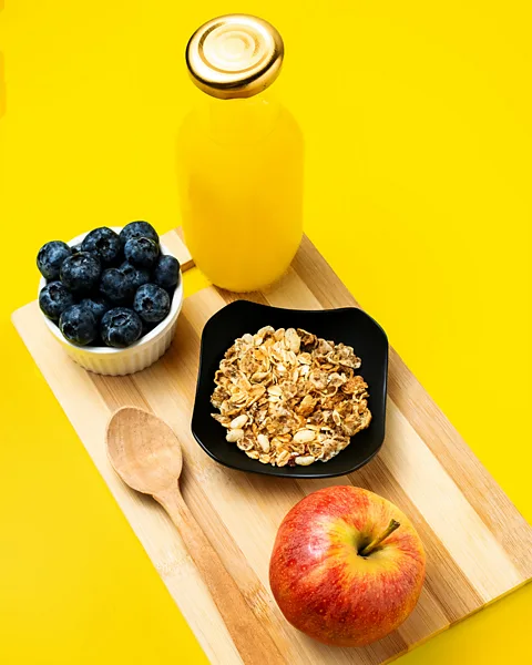 Getty Images El jugo de naranja ha sido demonizado de forma un tanto injusta (Crédito: Getty Images)