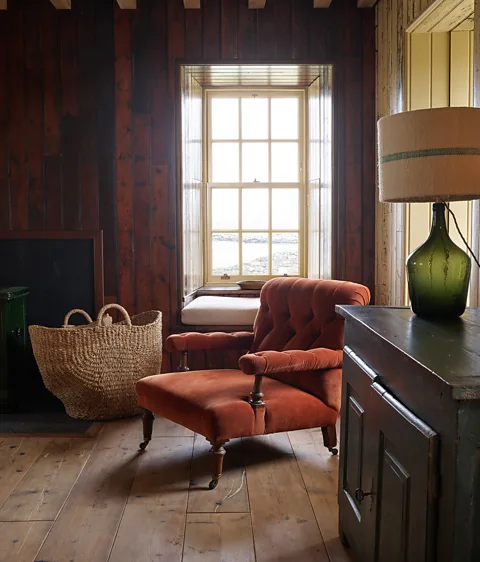 ريتروفيس/ سيمون أبتون/ روديل (Credit: Retrouvis/ Simon Upton/ Rodel)