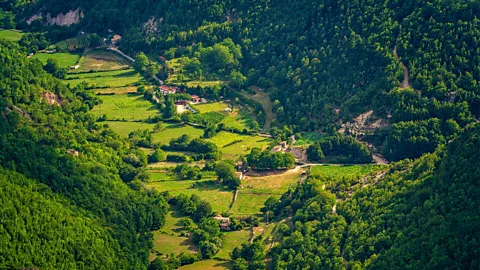 Alamy The Valley of the Simbrivio River, Italy (Credit: Alamy)