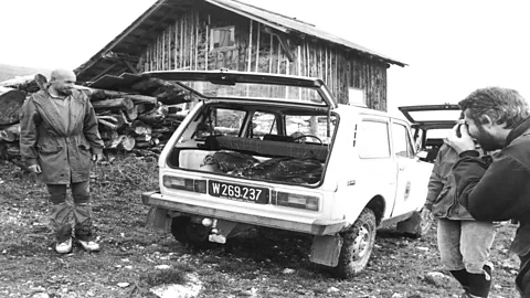 ASTERS Conservationists released Balthazar, a vulture, in the Alps in the 1980s. Decades later, he is still alive (Credit: ASTERS)