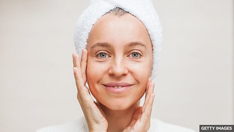 Collagen supplements improve skin but won't stop wrinkles, research says 研究称胶原蛋白补充剂能改善肤质，却难挡皱纹