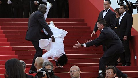 The photo you may have seen on your socials showing a man falling on stairs