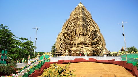 A golden Thousand-Hand Thousand-Eye Avalokitesvara Bodhisattva statue