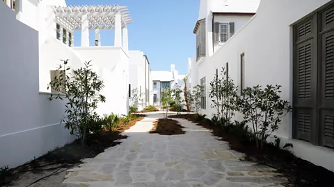 Chris Luker, courtesy of Alys Beach, FL Alys Beach is mostly pedestrian and firmly committed to encouraging walkability (Credit: Chris Luker, courtesy of Alys Beach, FL)