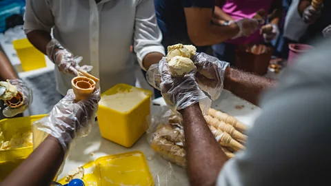 Nazly Ahmed Ice cream dansals have taken on added importance during Sri Lanka's recent heatwave (Credit: Nazly Ahmed)