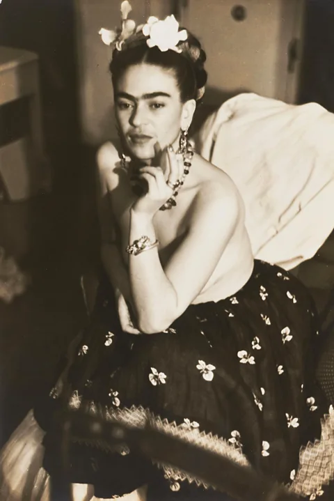 Julien Levy/ Courtesy Philadelphia Museum of Art Kahlo – pictured here in 1938 – remains an iconic figure in art history, whose influence is still felt today (Credit: Julien Levy/ Courtesy Philadelphia Museum of Art)