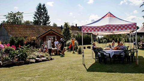 Eleryn Meister Some hosts keep things simple, while others transform their gardens into full outdoor restaurants (Credit: Eleryn Meister)
