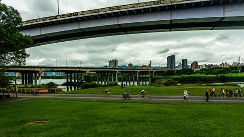 Andrew Nachemson Most cyclists start the Huandao by pedalling out of Taipei (Credit: Andrew Nachemson)